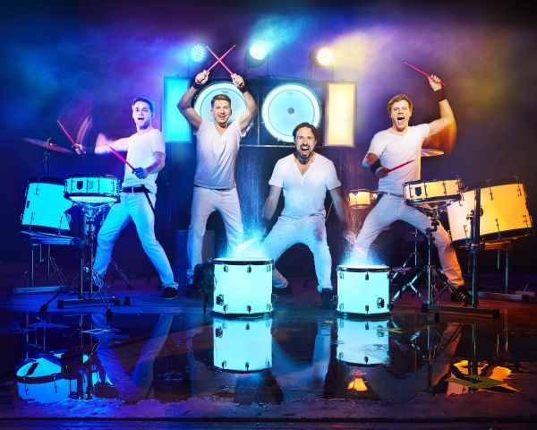 Drum-Stars Die Percussion Show der Extraklasse