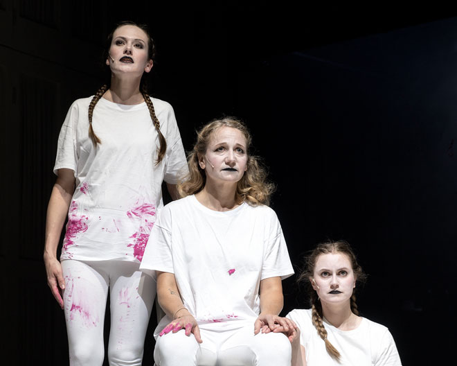 Drei Schwestern in Moskau, Staatstheater Augsburg